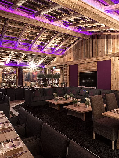 Lounge im Restaurant der Schwarzacher Saalbach Hinterglemm